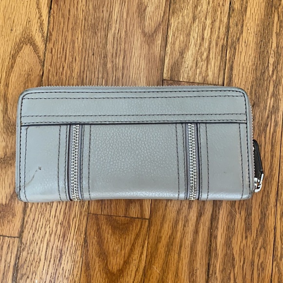 Grey leather Michael Kors Wallet - Picture 2 of 3